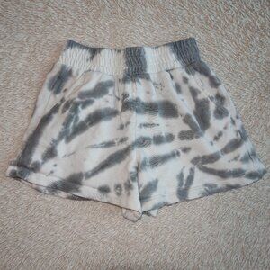 GB Girls Size Medium White and Gray Tie Dye Shorts, 2 Pockets, Elastic Waist